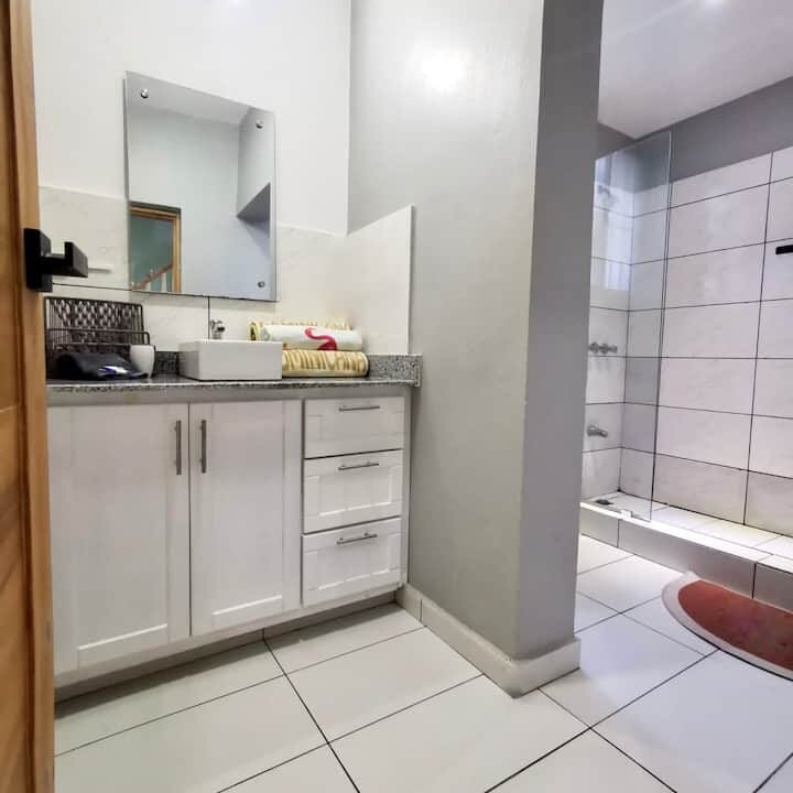 Find Townhouse Condo (10)